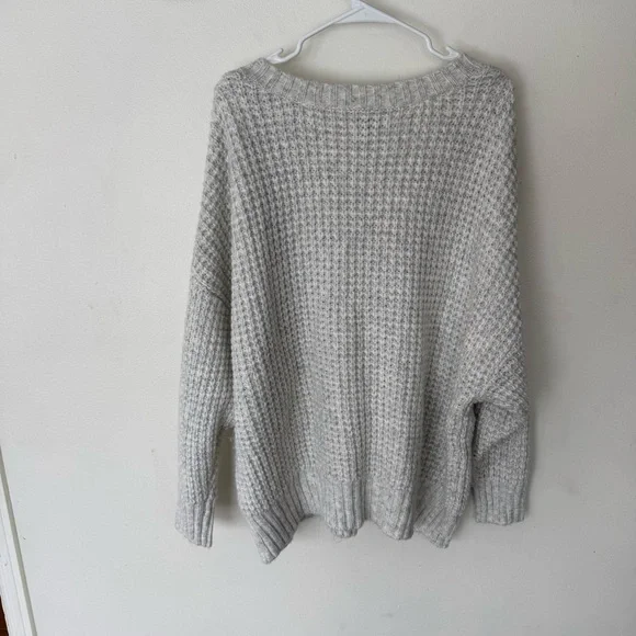 American Eagle grey chunky knit cozy v neck sweater size XL - Picture 8 of 9